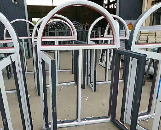 斷橋鋁門窗